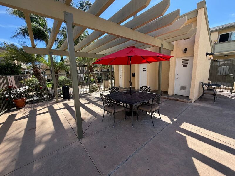 5402 Balboa Arms – photo 2