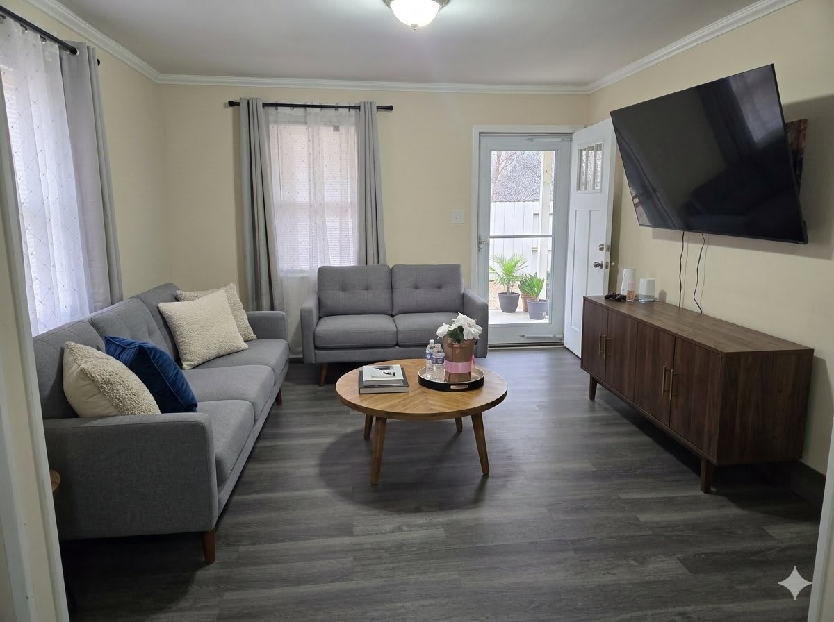 1711 Younger Avenue – photo 4