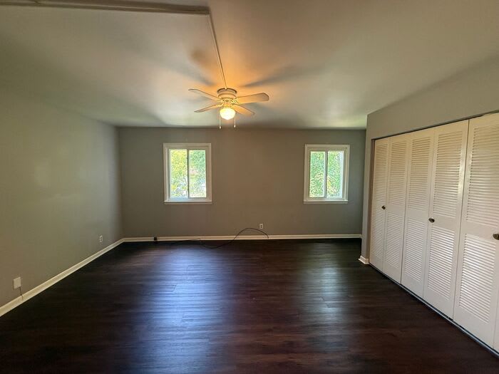 1900 Richard Jones Road – photo 2
