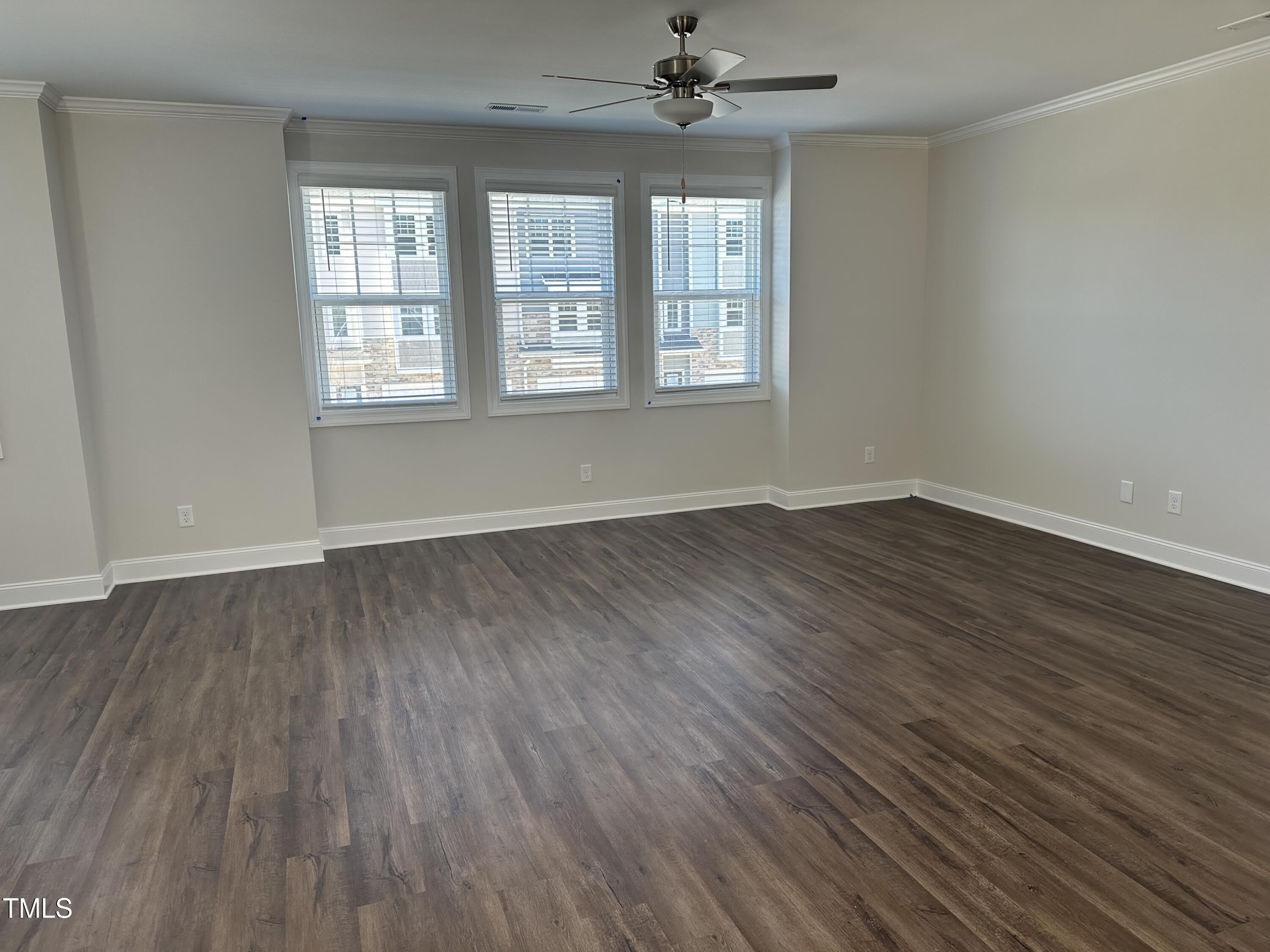 5300 River Reach Drive – photo 2
