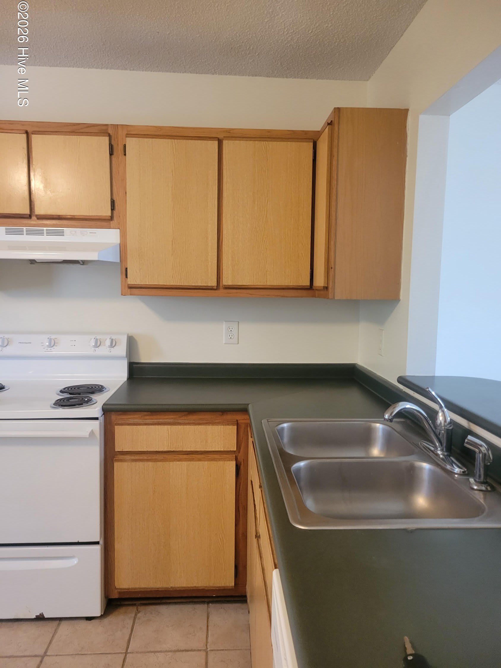 1129 Pueblo Drive – photo 4