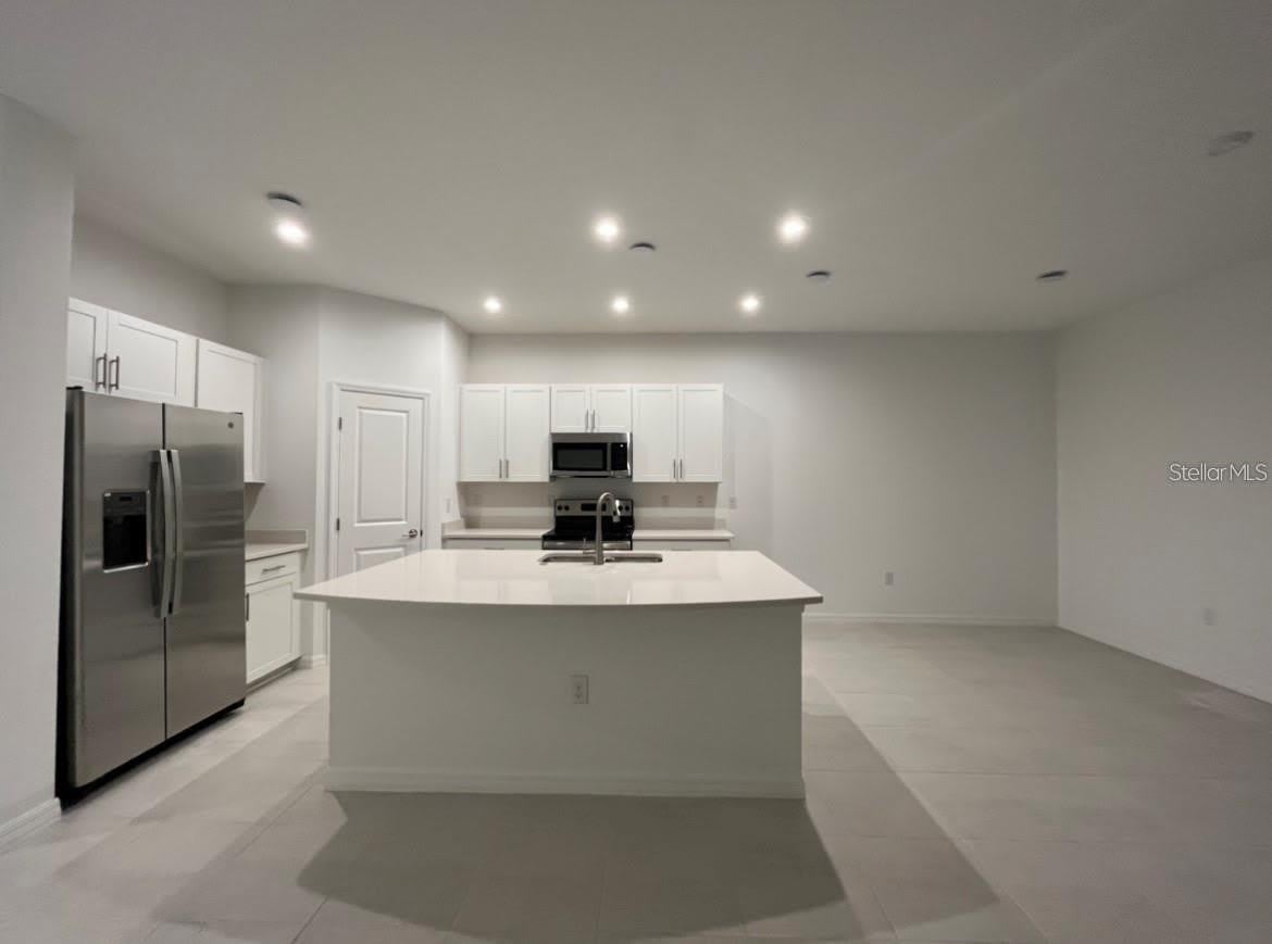 8589 LUNAR SKYE Street – photo 4