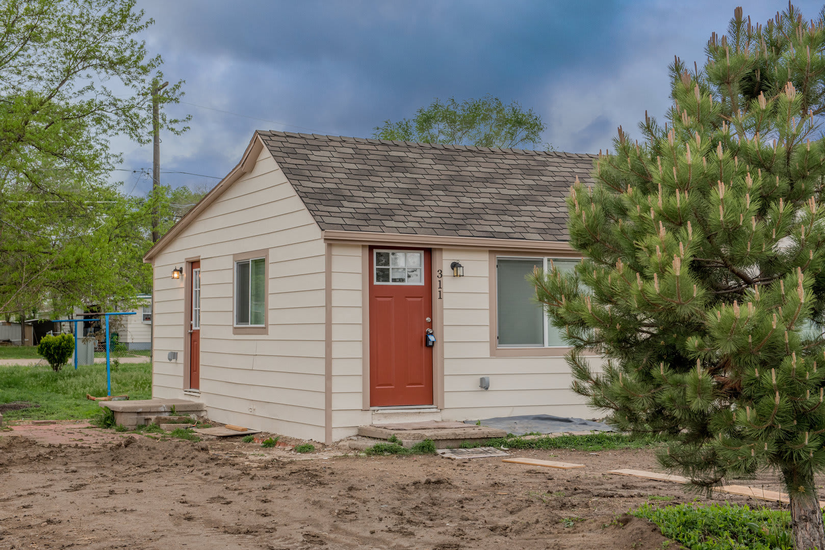 Remodeled home! Granite! SS Appliances! – photo 2