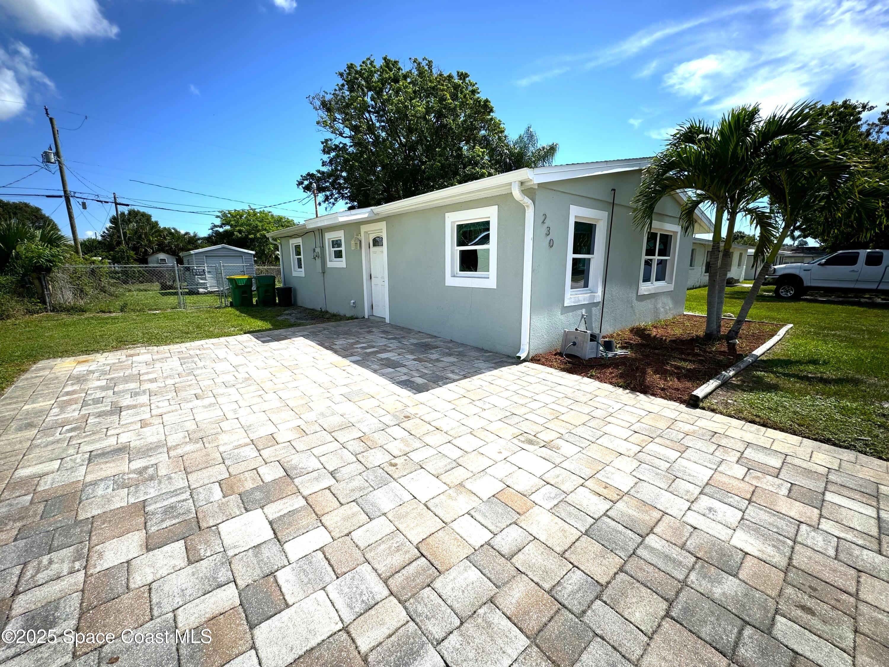 230 Crown Boulevard – photo 2