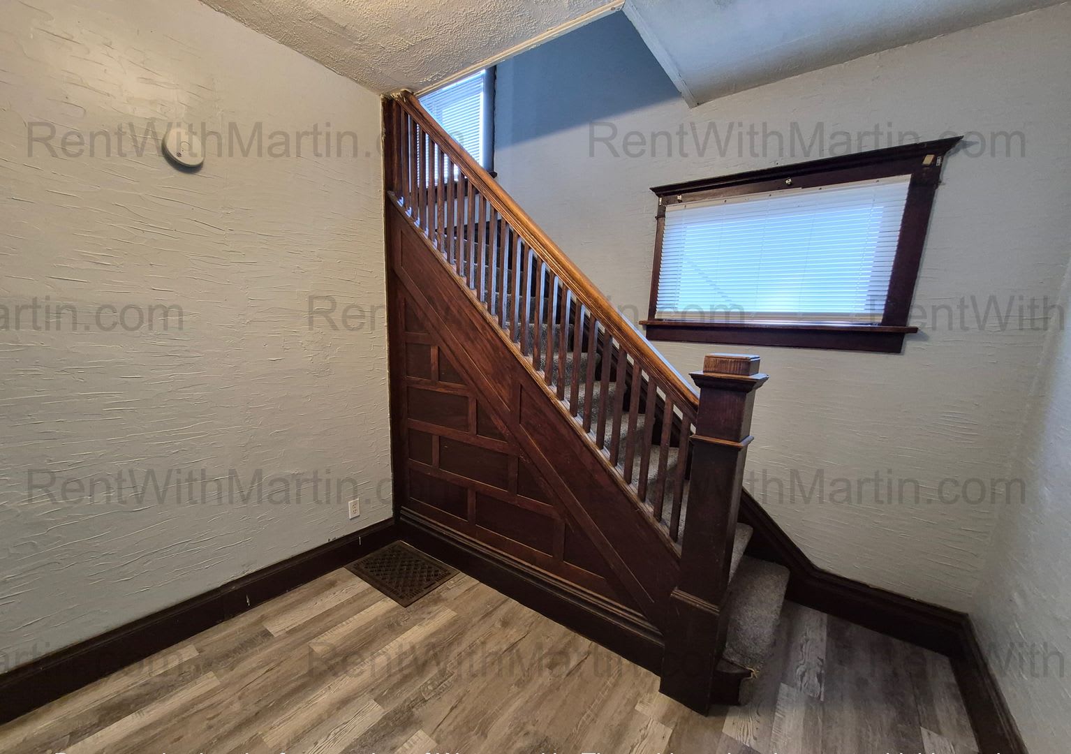 FOR RENT- 1107 Mulberry St- Pets Ok with conditions! – photo 2
