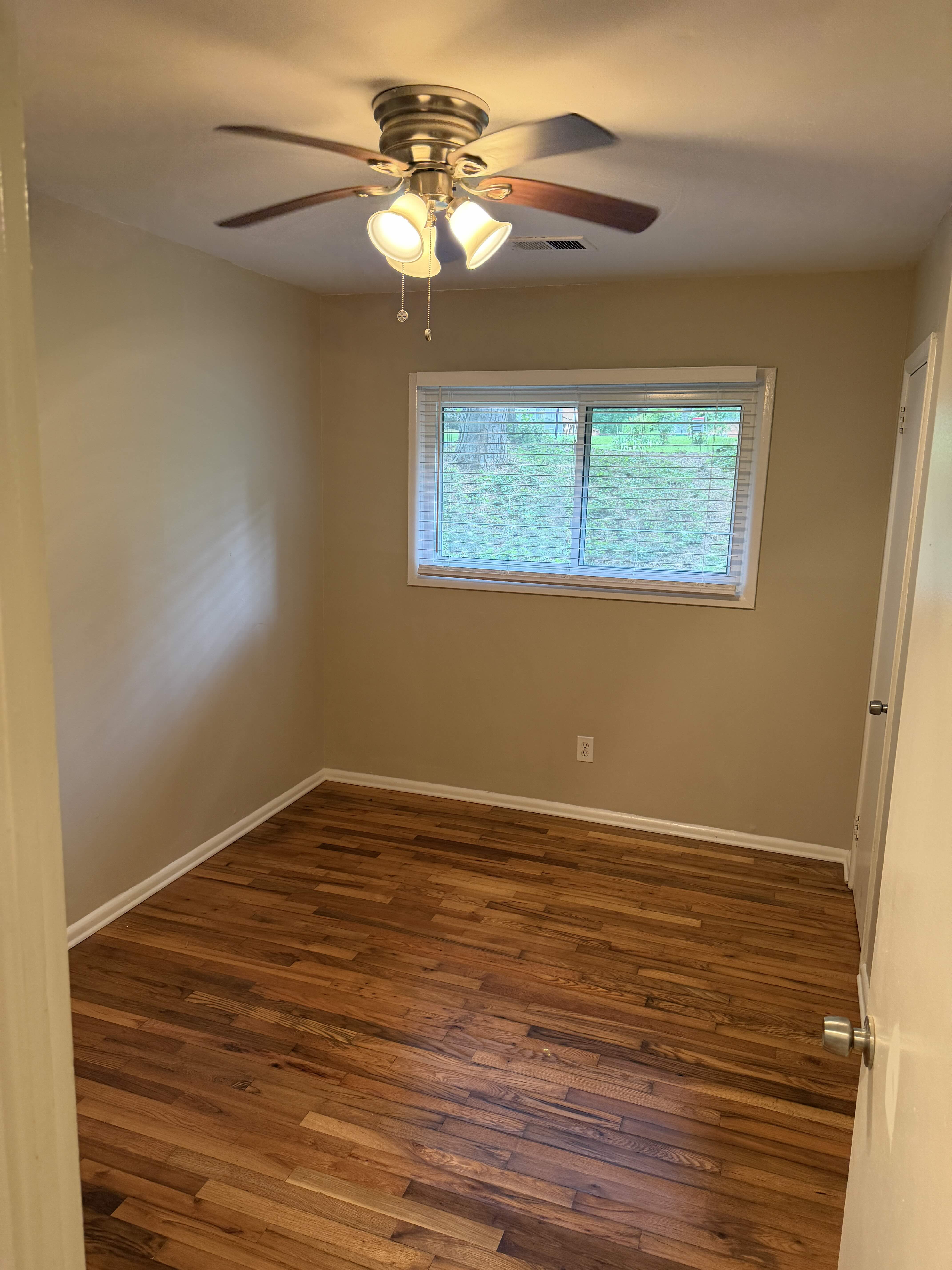 1078 Palafox Dr Ne – photo 3