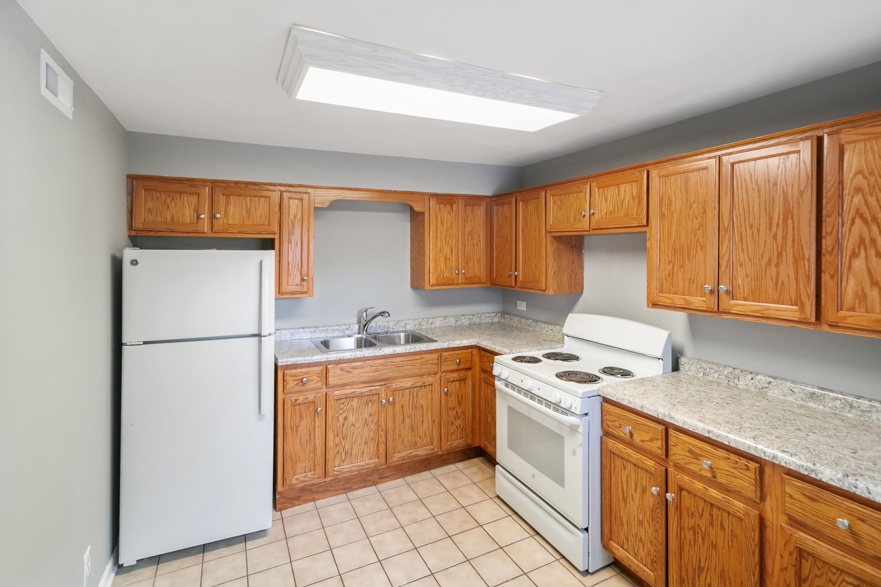 621 Oneida Street – photo 3