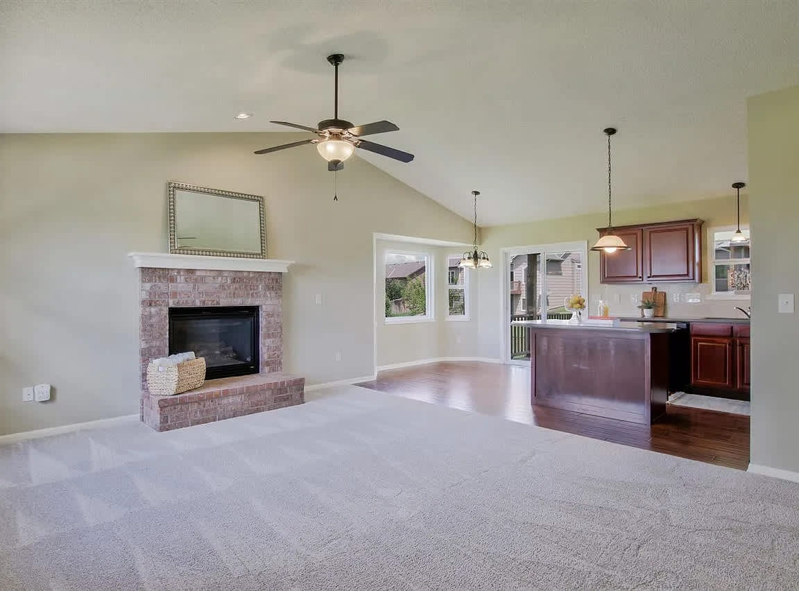 14018 East 24th Street North – photo 4