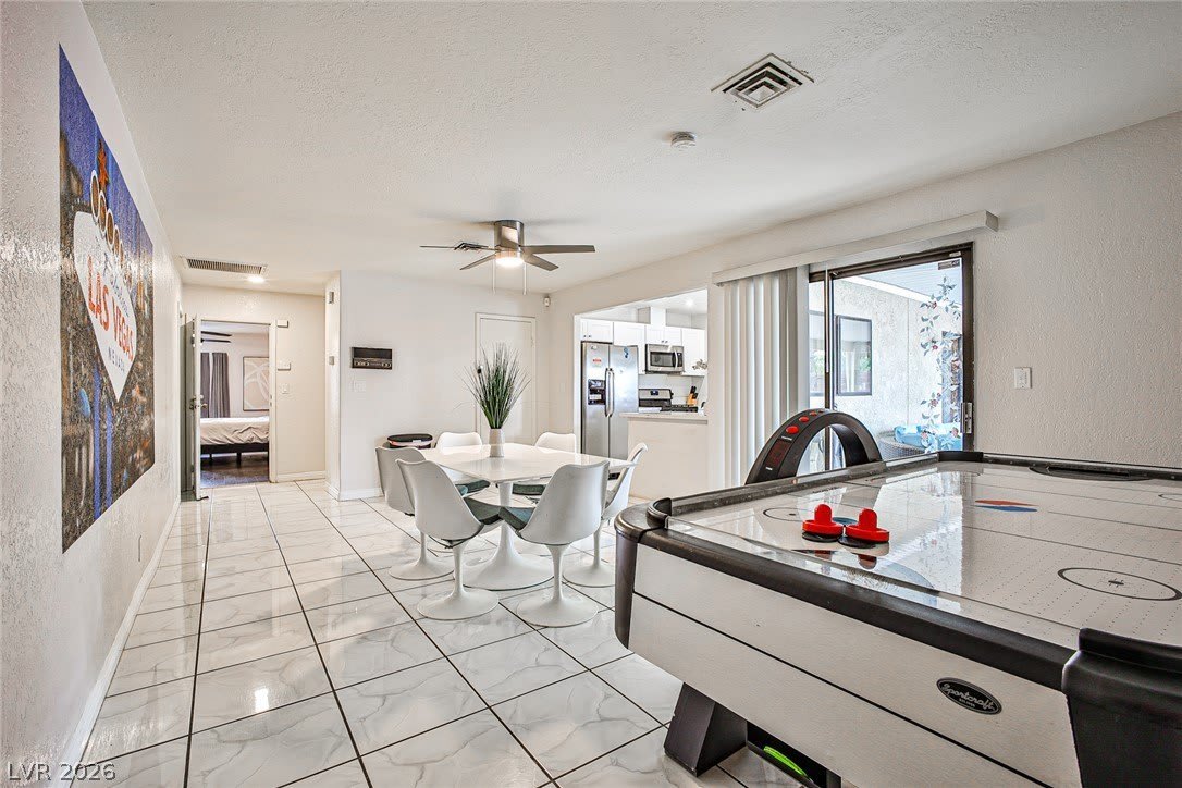 1505 Hialeah Drive – photo 5