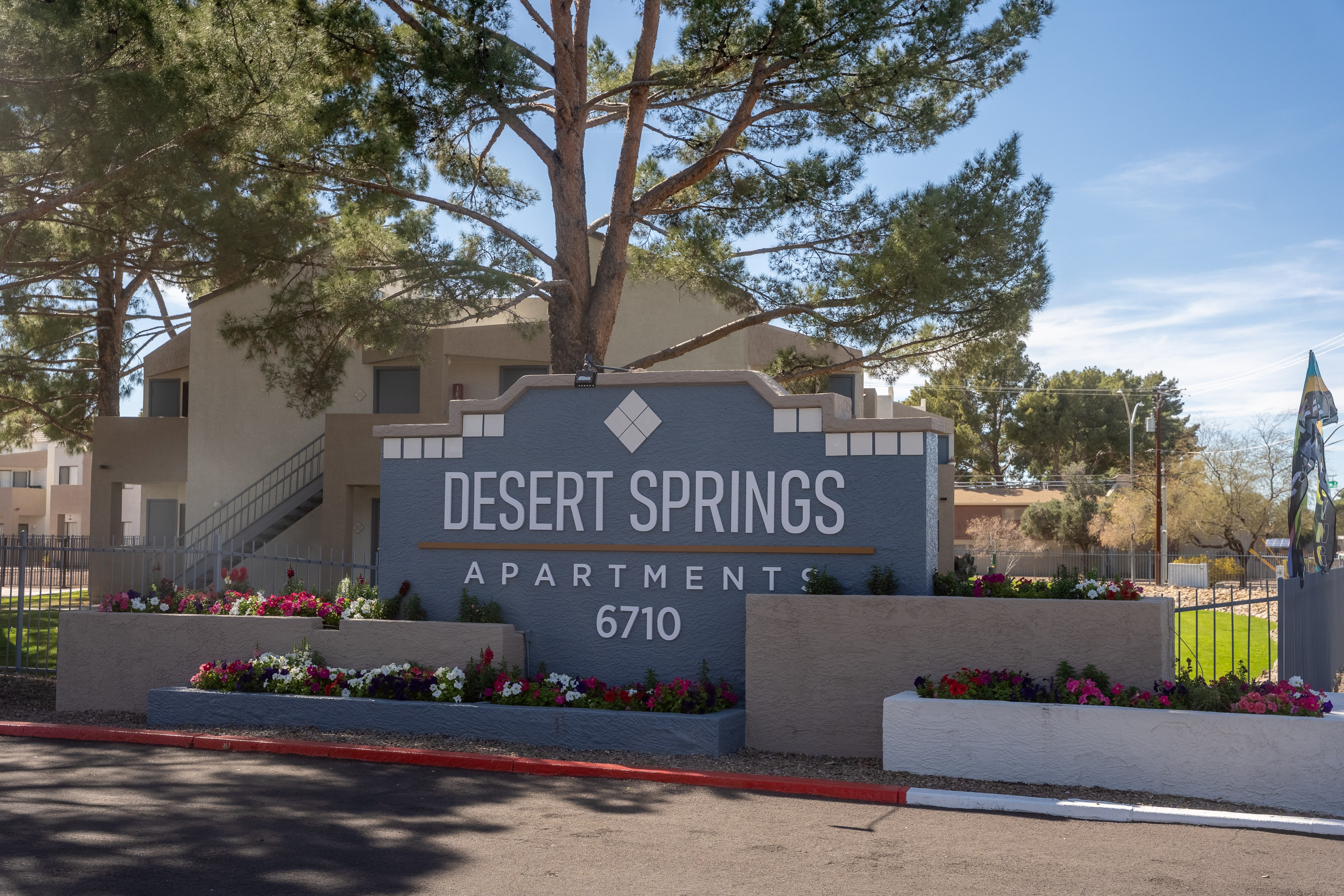 Desert Springs – photo 1