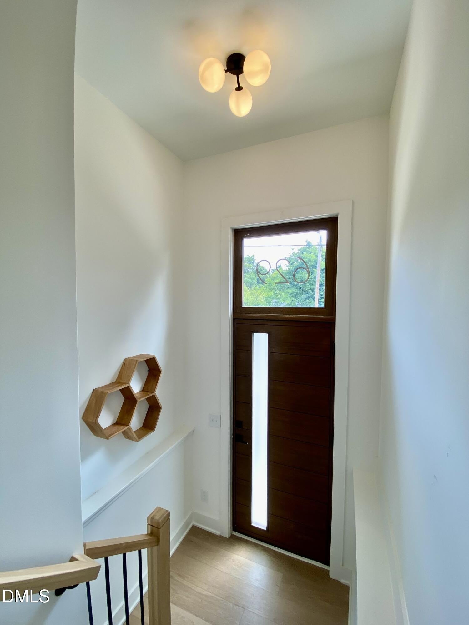 629 N Queen Street – photo 5