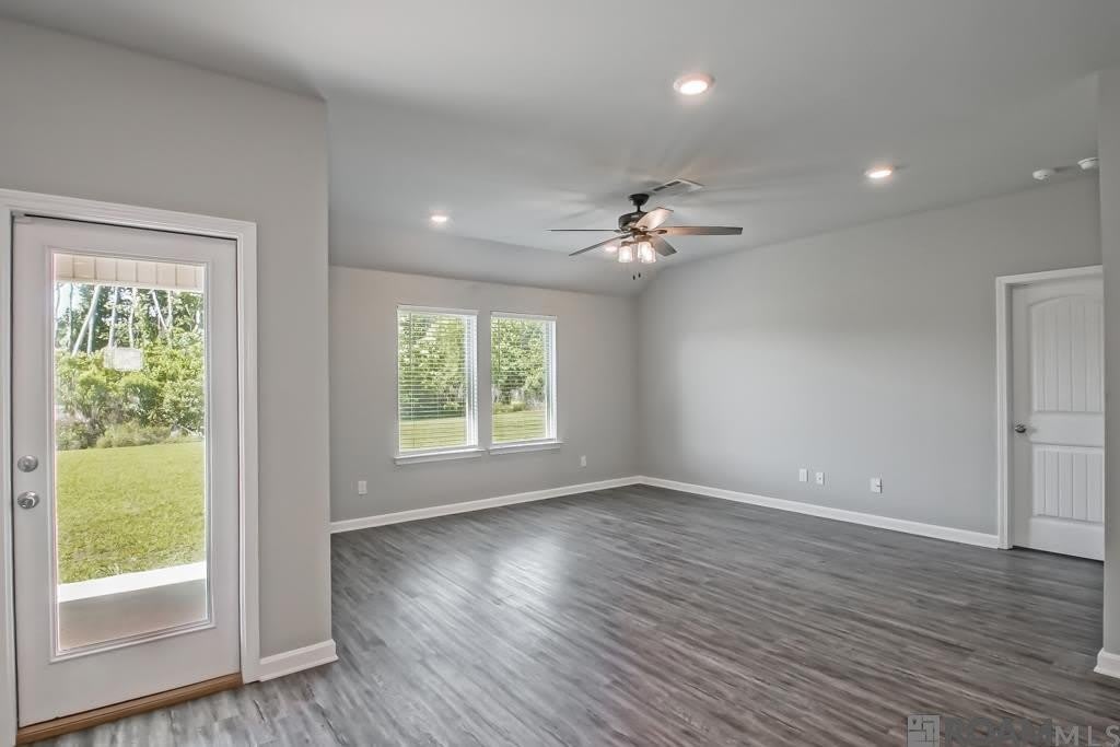 35572 Grovemont Dr – photo 5