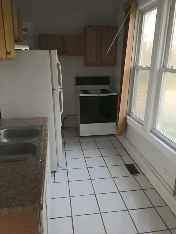 906 Oval St. – photo 5