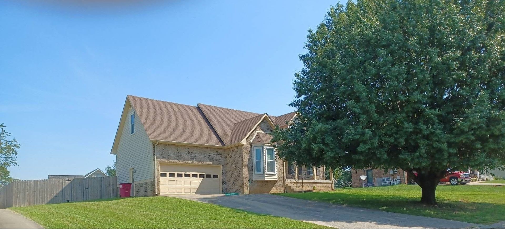 3 Bedroom 2.5 Bathroom Home! – photo 1