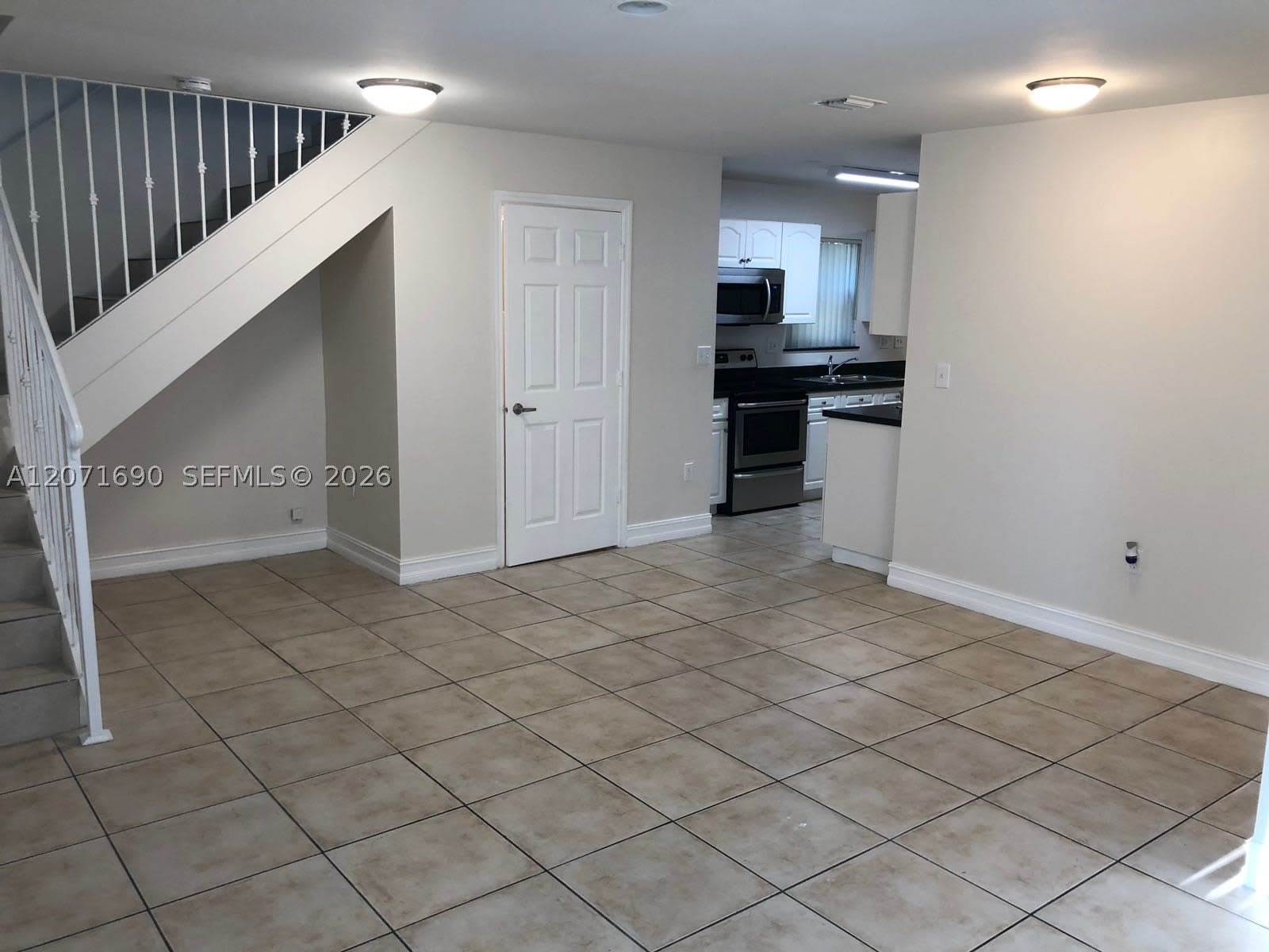 228 NW 14th Ave – photo 4