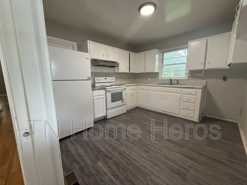 2810 Cecil Avenue – photo 3