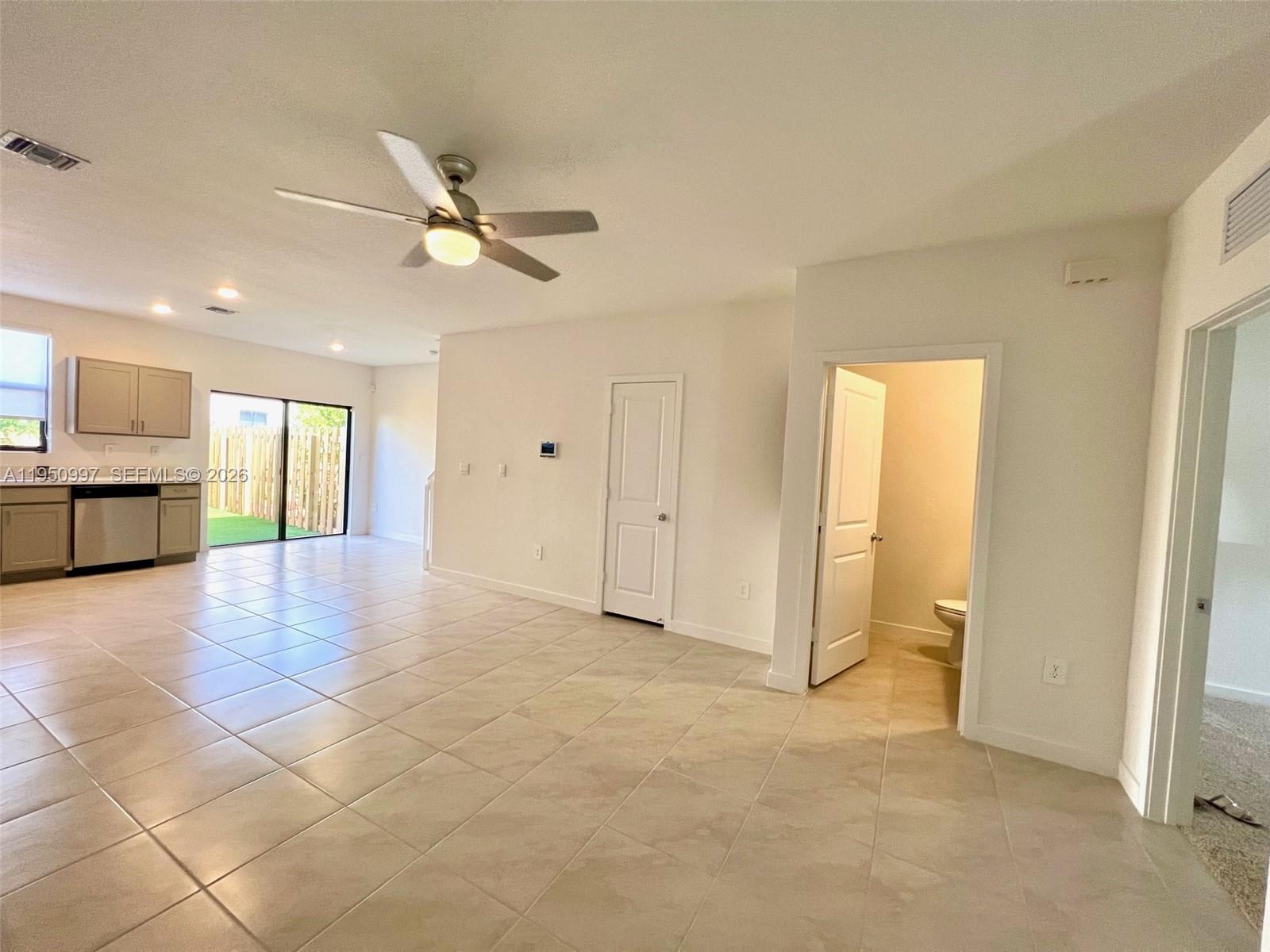 429 Northeast 12Th Street – photo 5