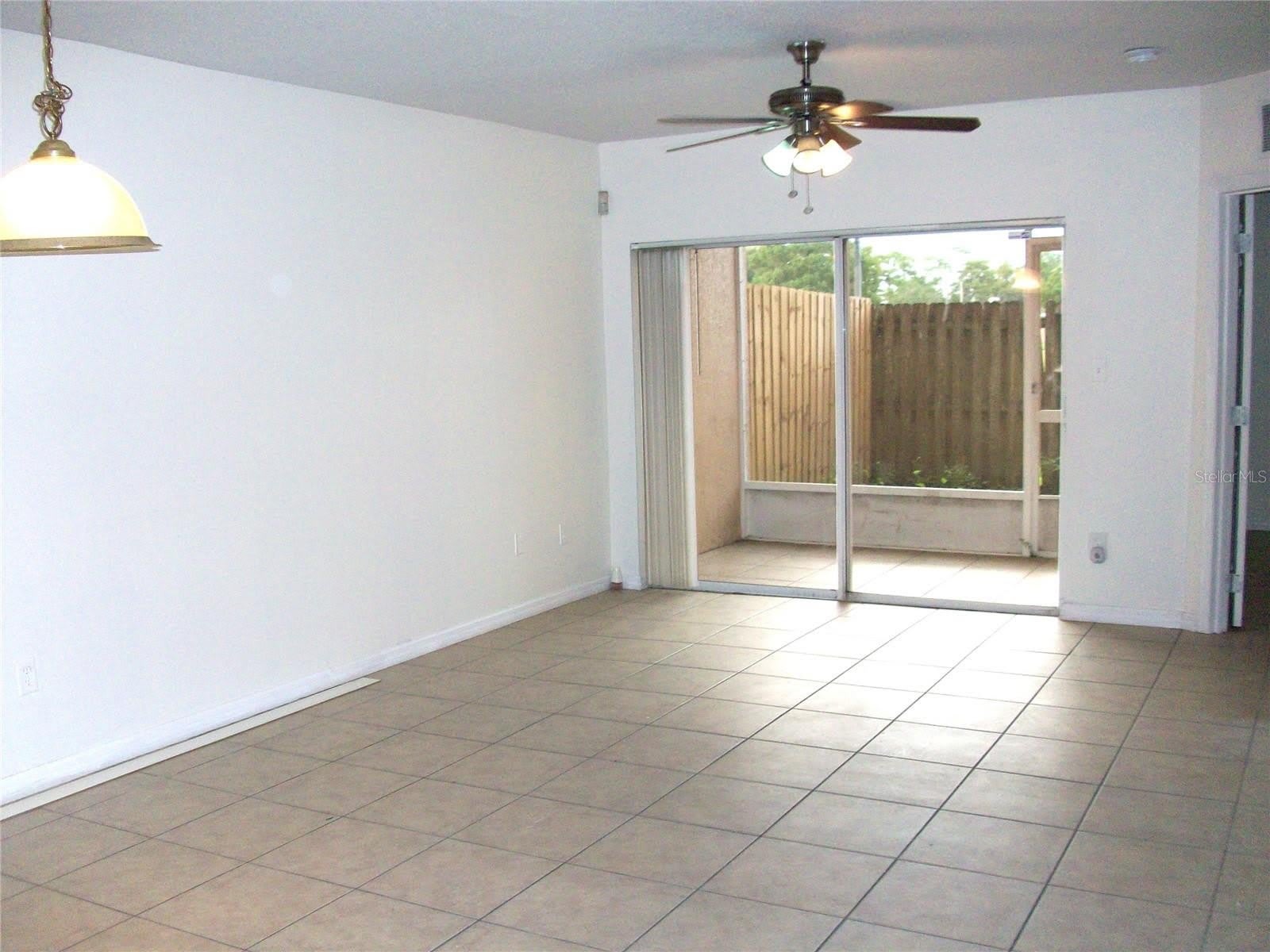 495 LAS CORTES Lane – photo 2