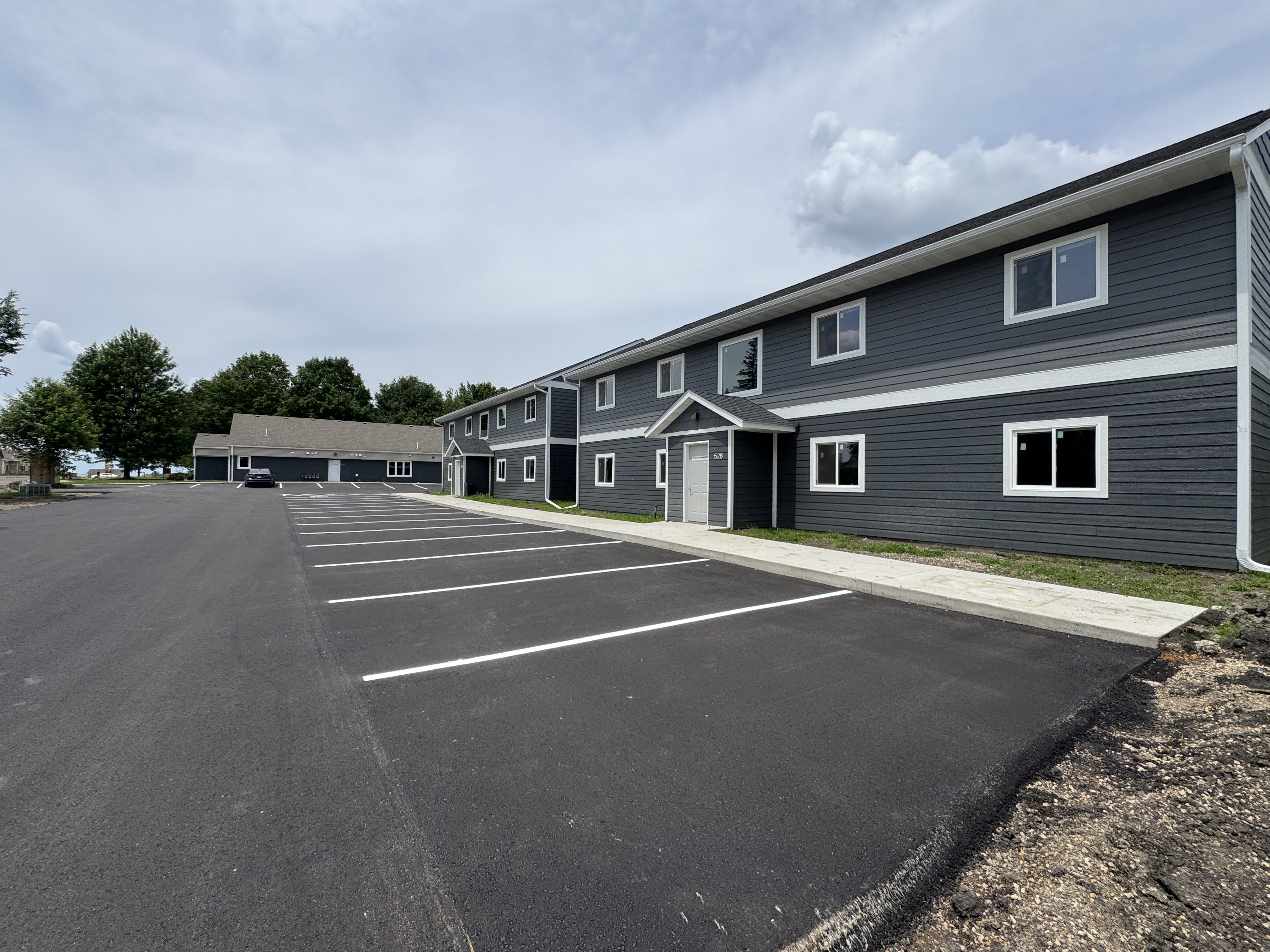 524 6Th St – photo 2