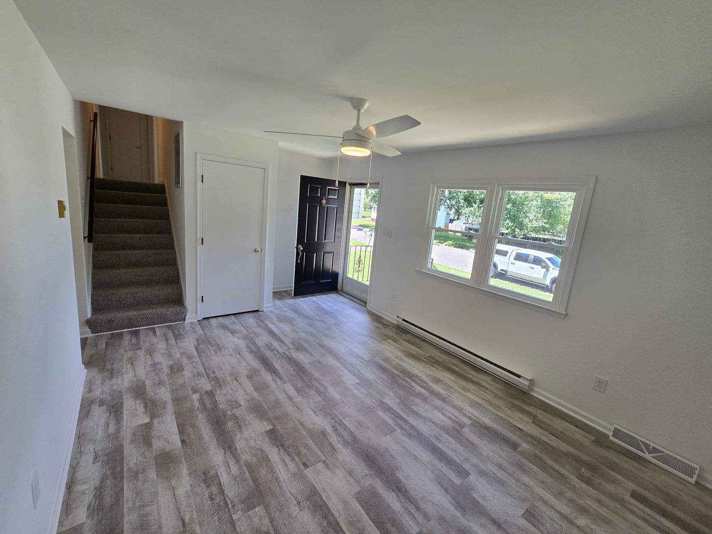 Newly remodeled 4 bedroom home – photo 4
