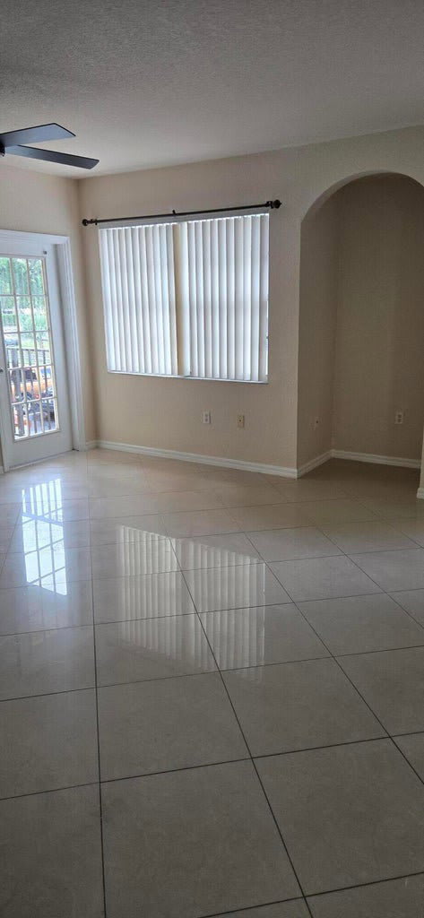 2505 Belmont Lane – photo 4
