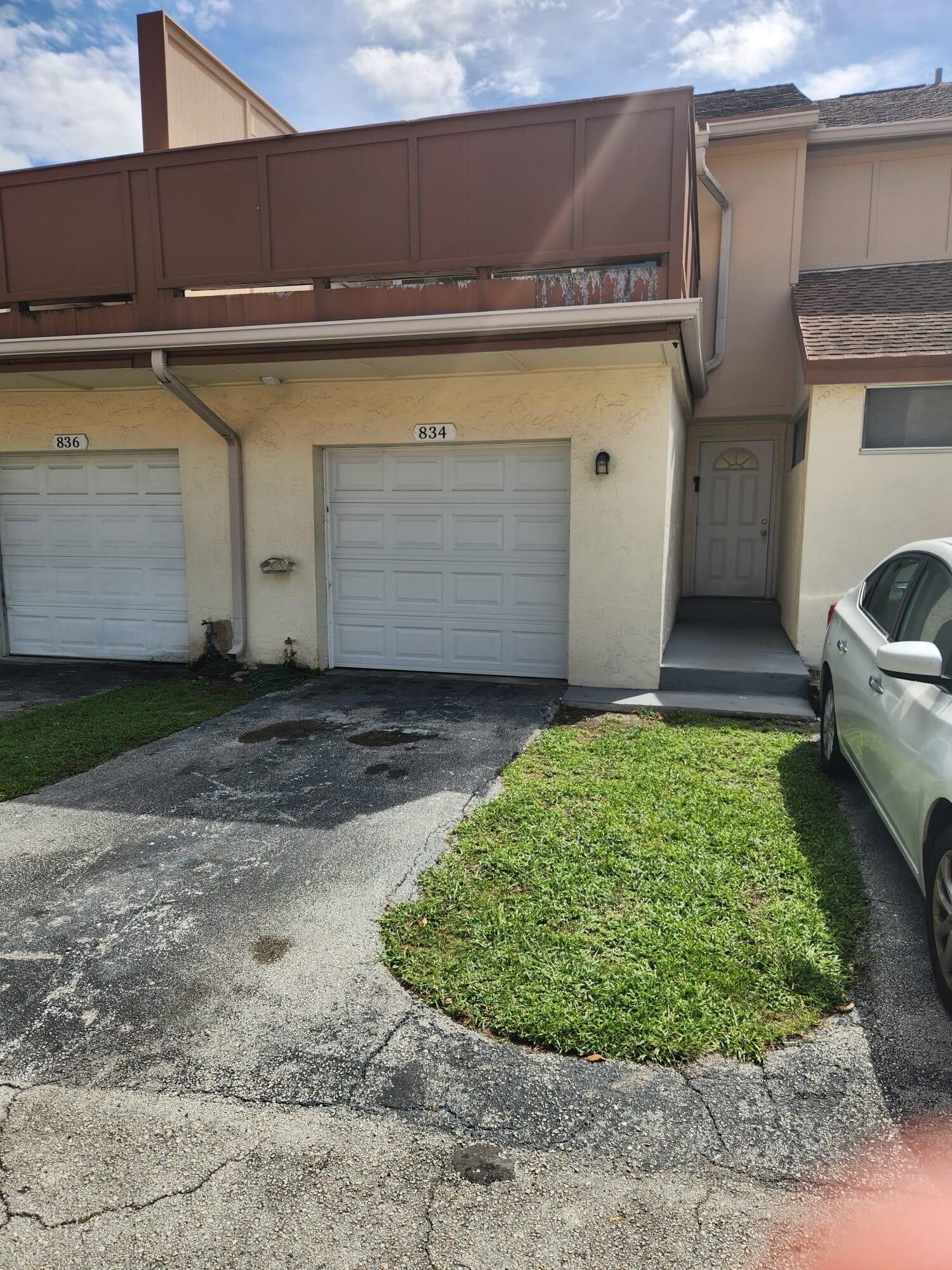 834 NW 82nd Avenue – photo 1