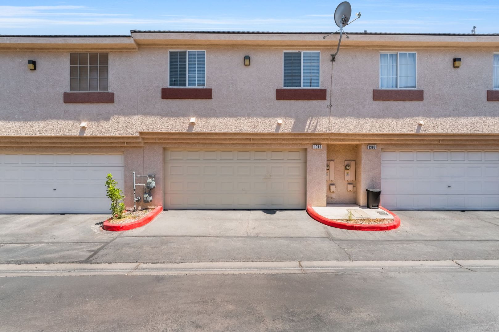 Desert Creek Townhome Retreat! – photo 2