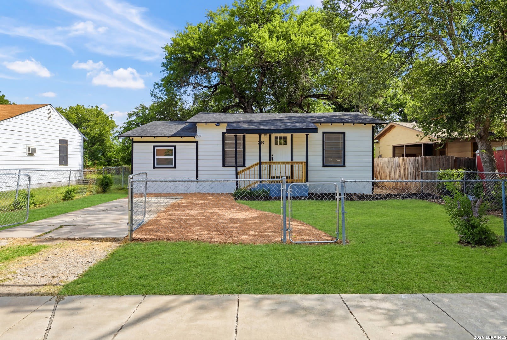 219 LA MANDA BLVD – photo 1
