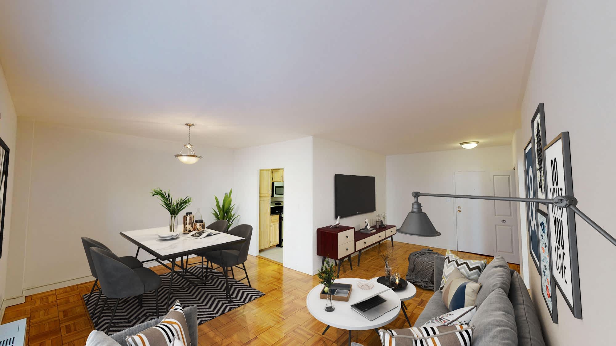 Clarence House – photo 2