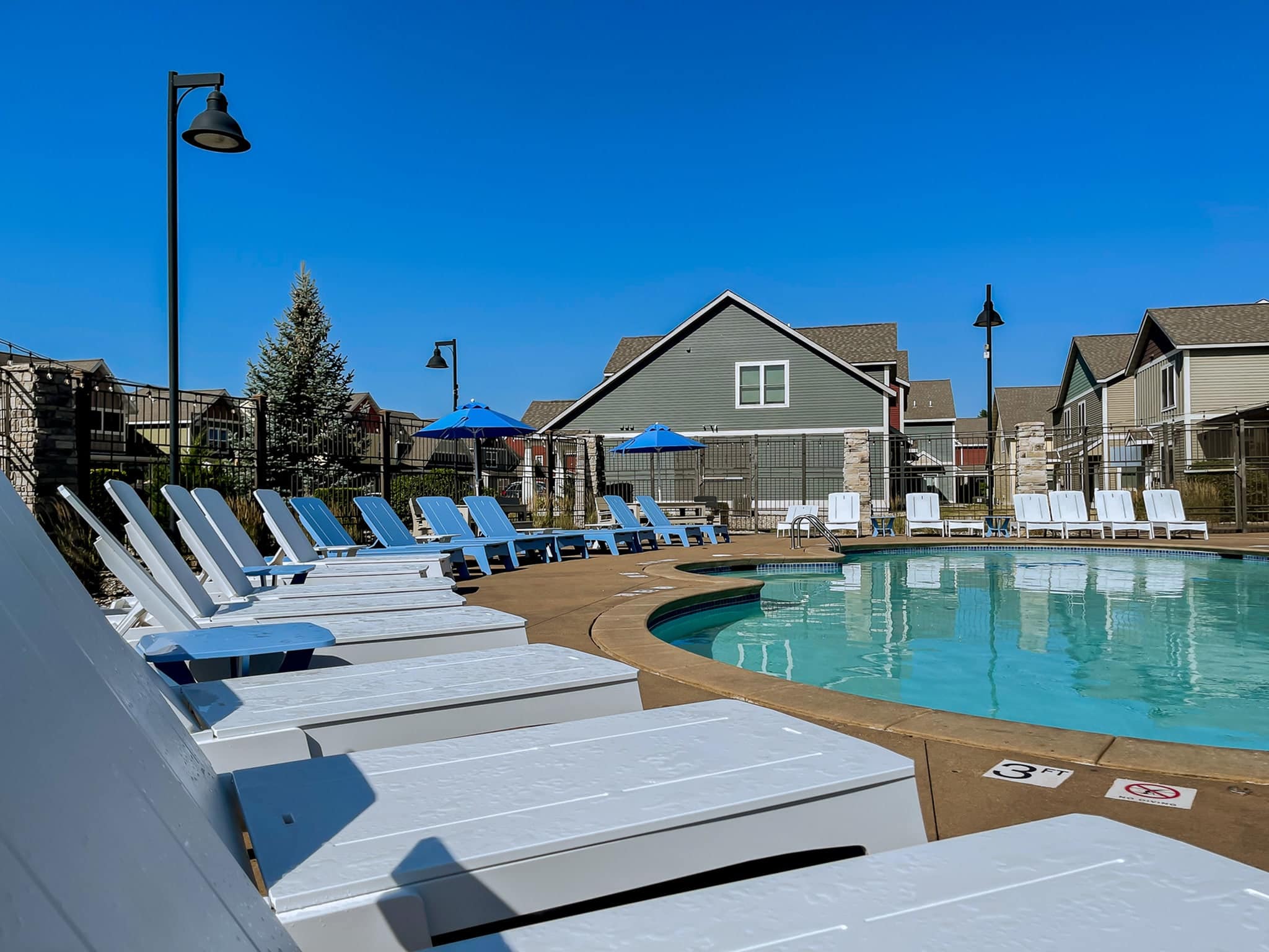 College Town Mankato Student Housing – photo 1
