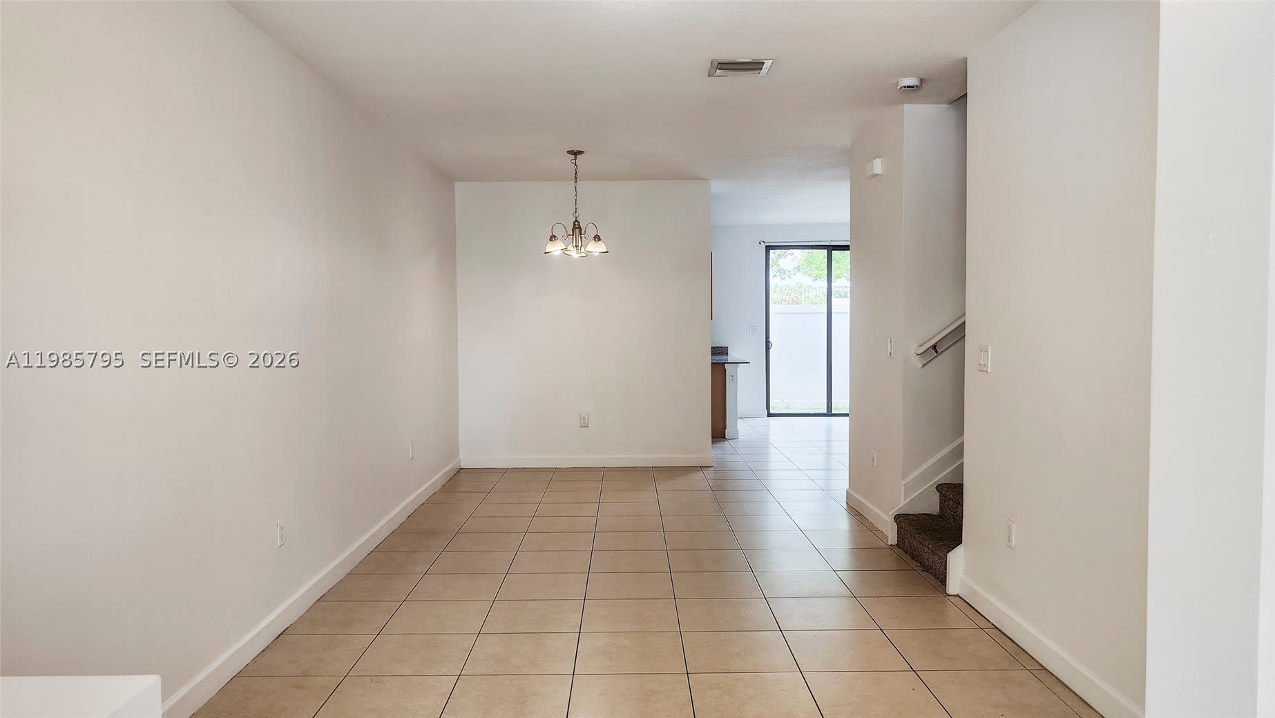 470 NE 194th Ter – photo 2