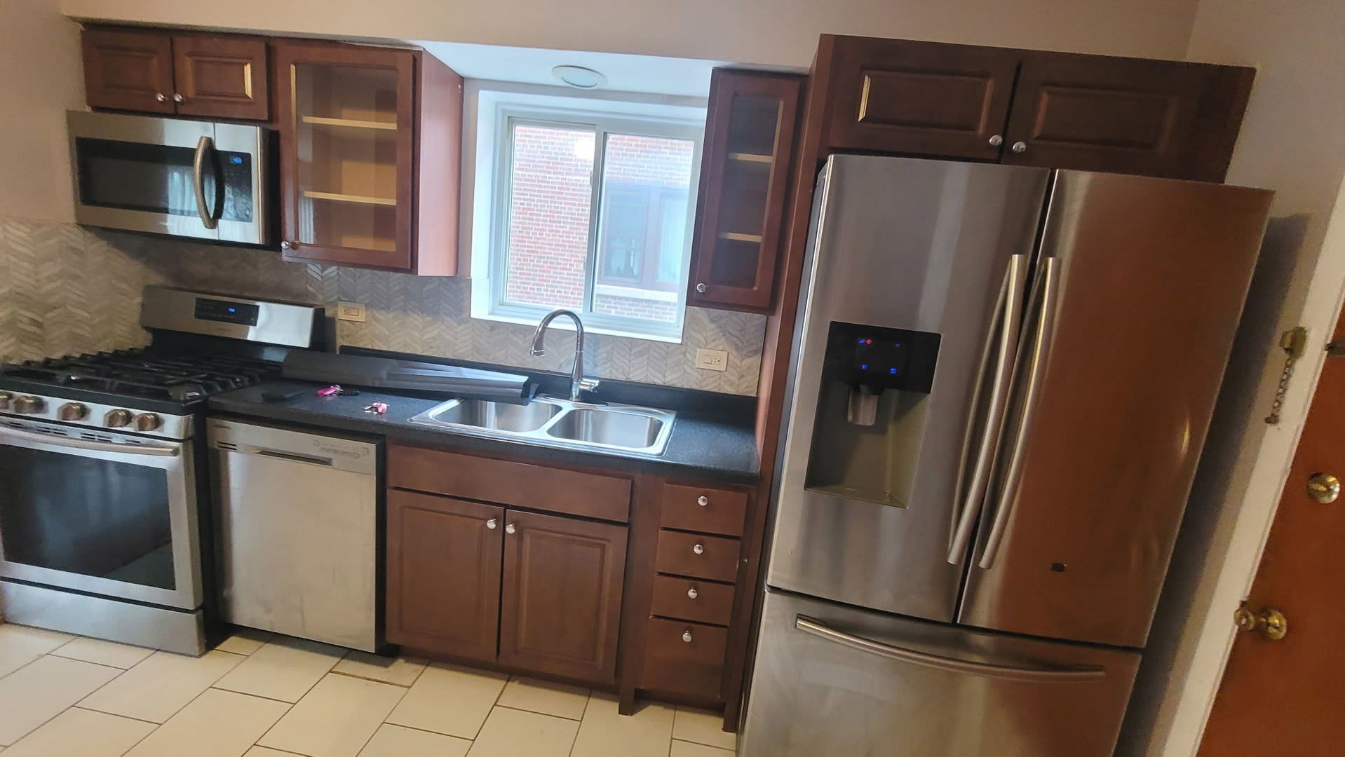 7227 N Ridge Boulevard – photo 5