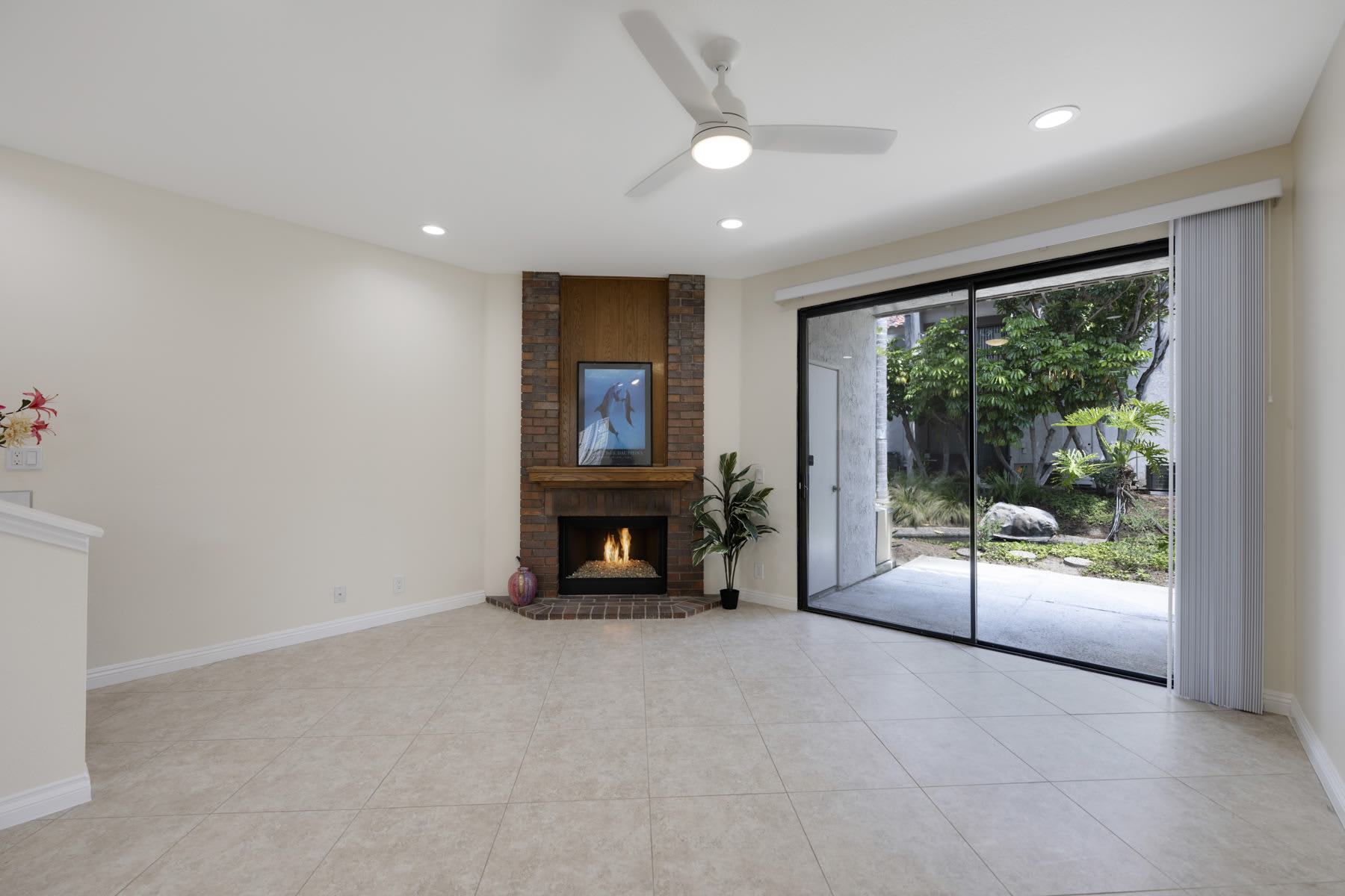 319 Molokai Drive – photo 2