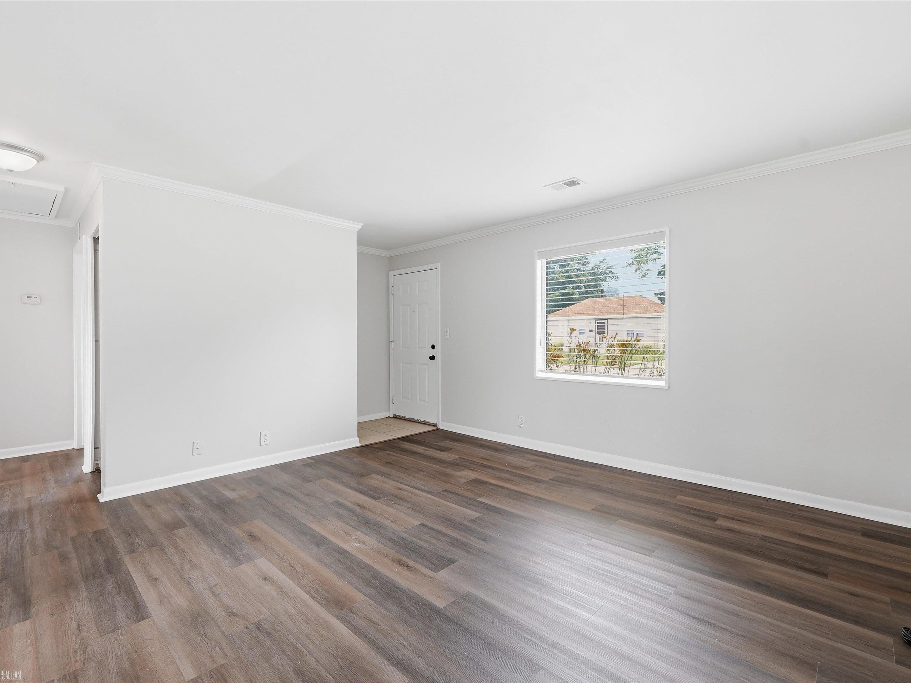 28311 Waverly Street – photo 5