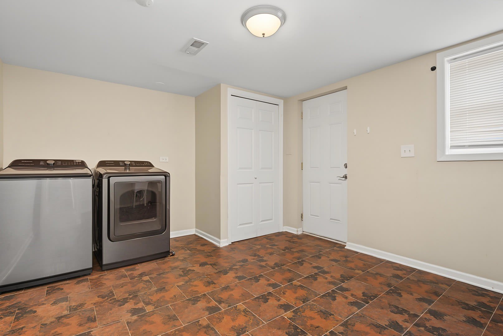 2826 186th Street – photo 4