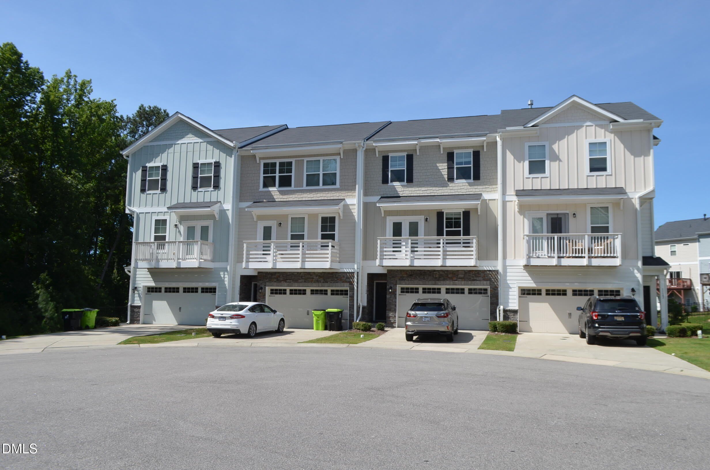 1124 Finch Court – photo 2