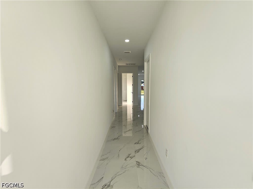 913 NE 15th Lane – photo 3