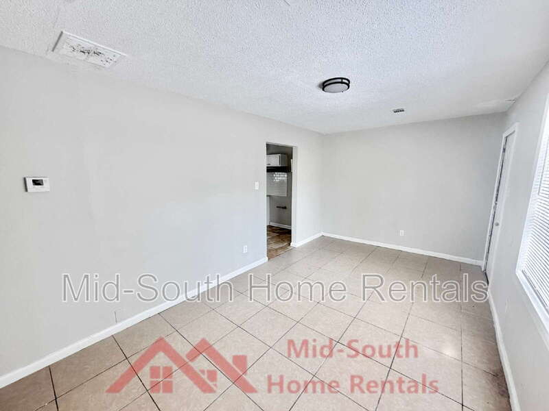 1825 Castalia St – photo 4