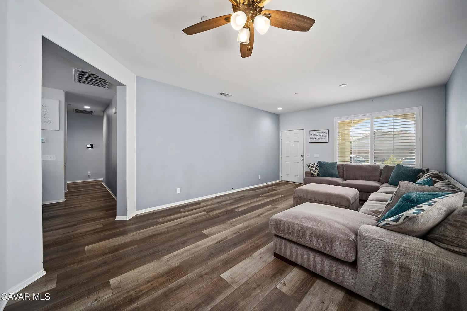 2038 Howard Street – photo 3
