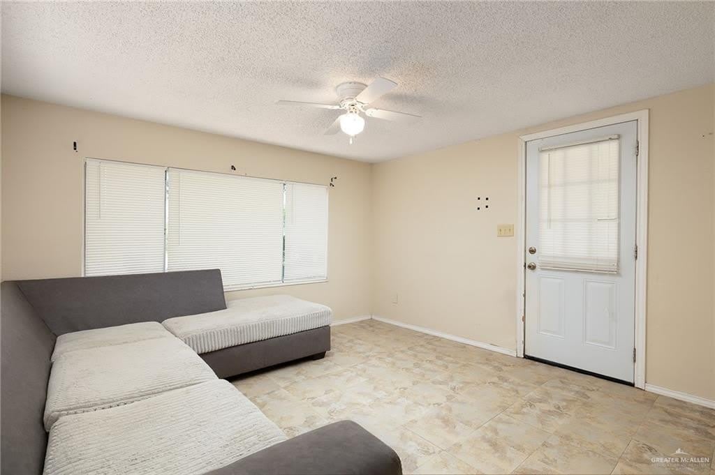214 E 3rd Street – photo 2