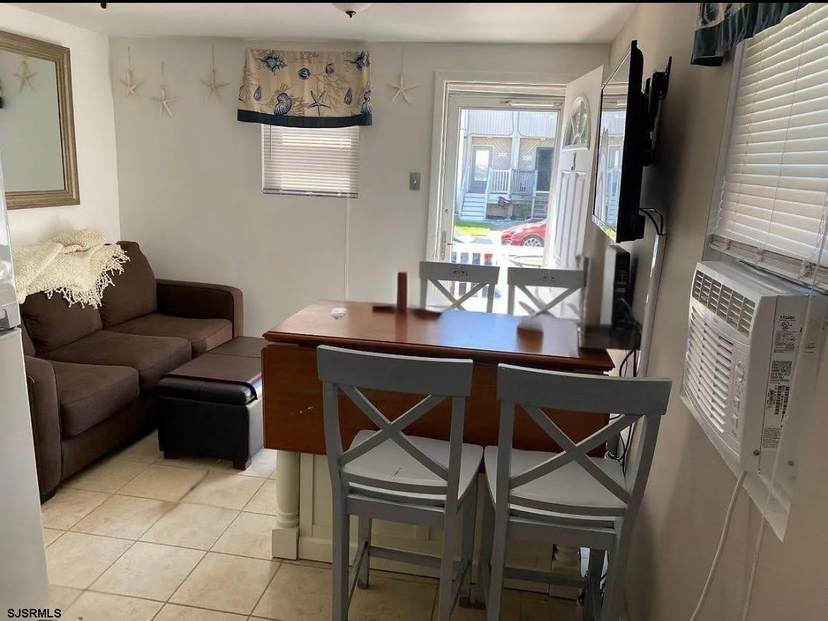 9411 Monmouth Ave – photo 3