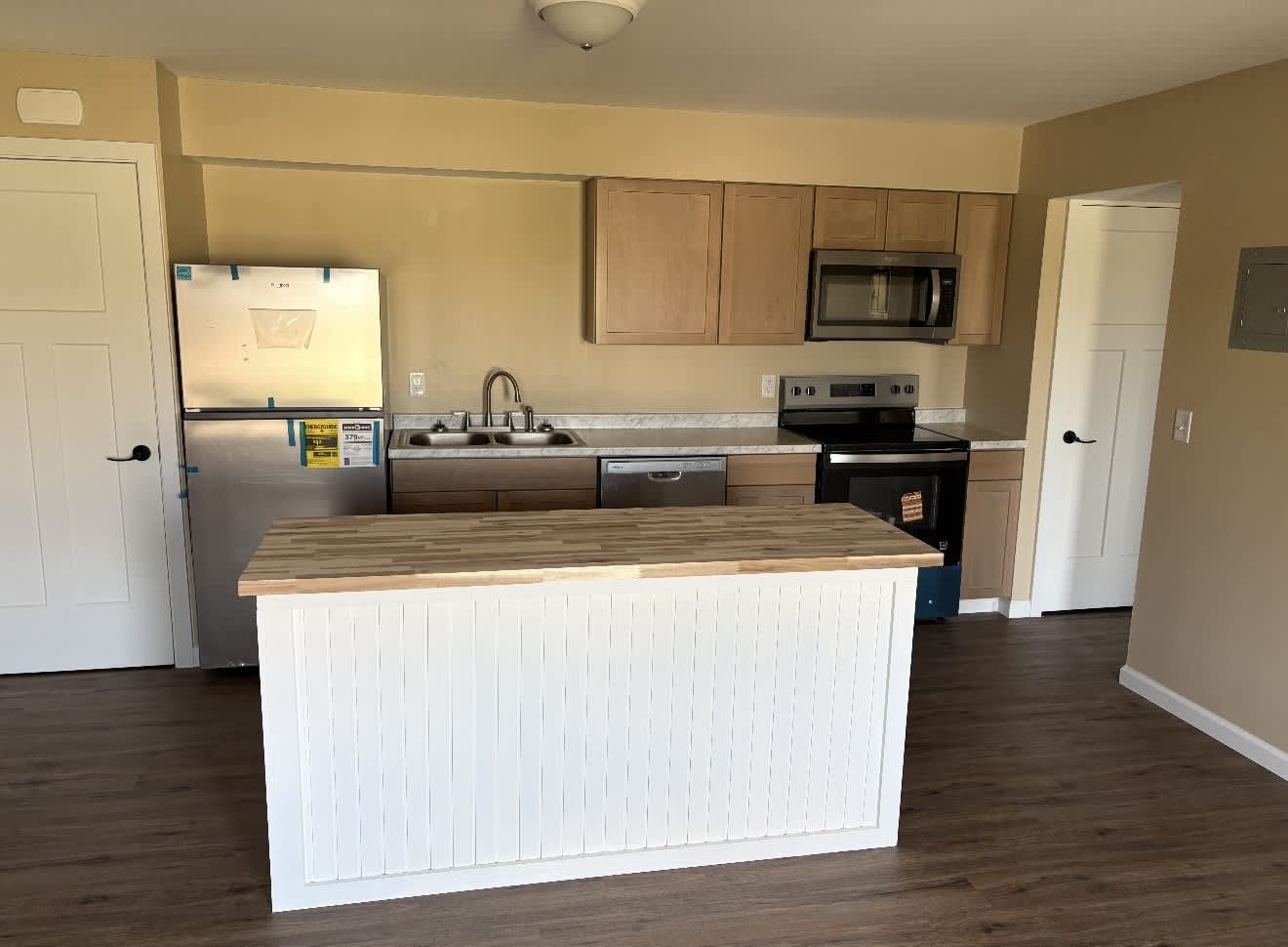 3151 Northwood Ave. – photo 3