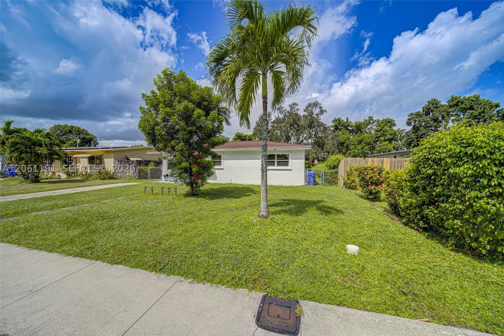 6433 SW 25th St – photo 3
