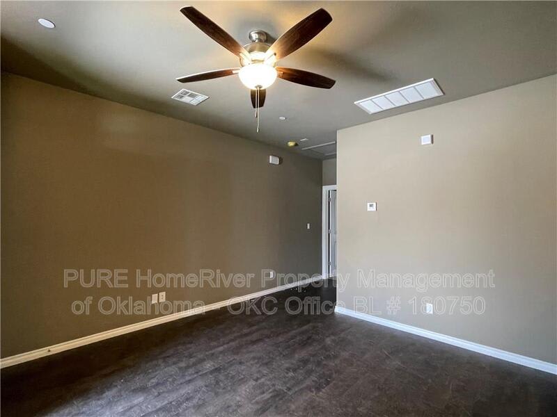 1002 Sw 91St St – photo 2