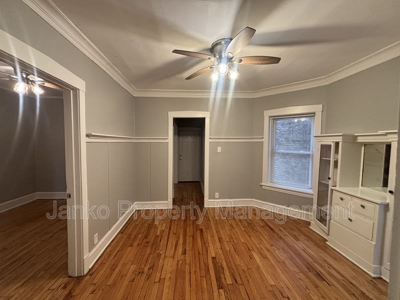 6525 S Evans Ave – photo 3