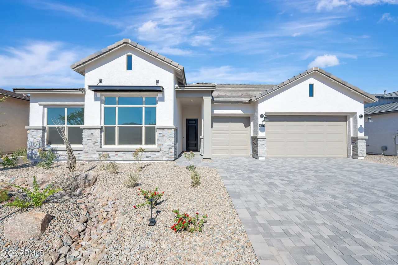 6823 N 190th Dr – photo 1