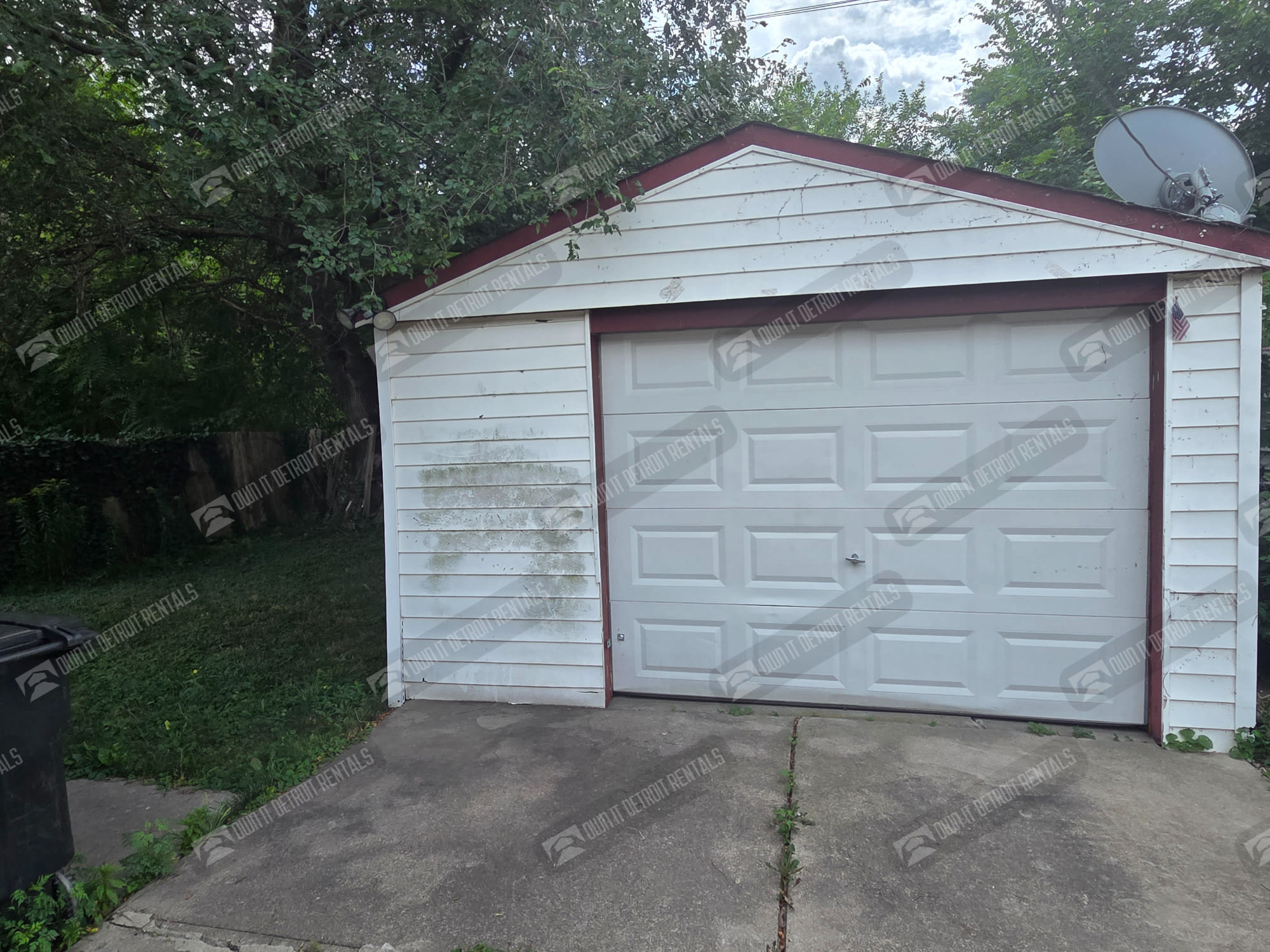 20422 Moross Rd – photo 2