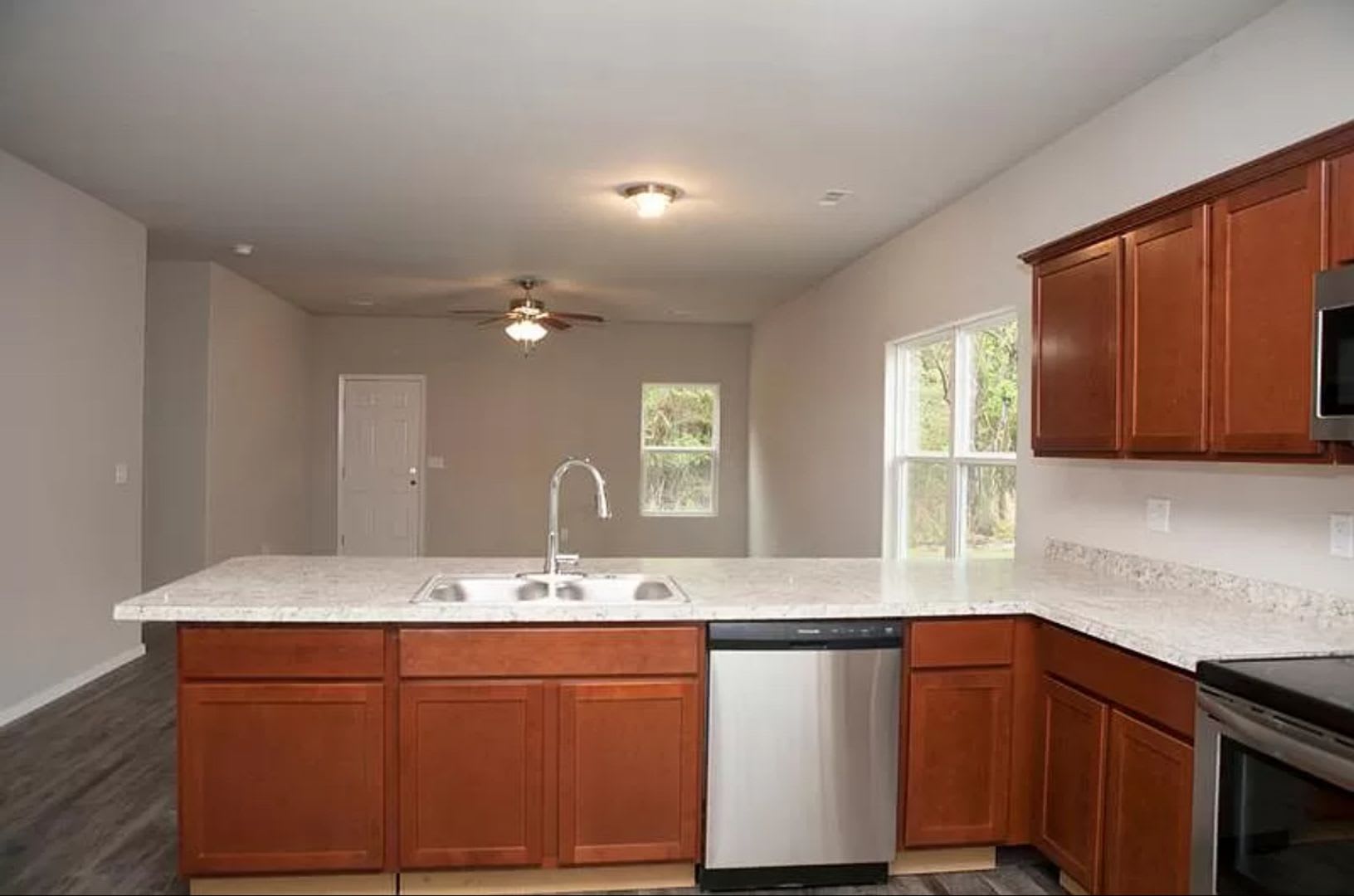 4 Bedroom 2 Bathroom West Fayetteville Home With Fenced In Backyard And 2X Car Garage Available Now – photo 2