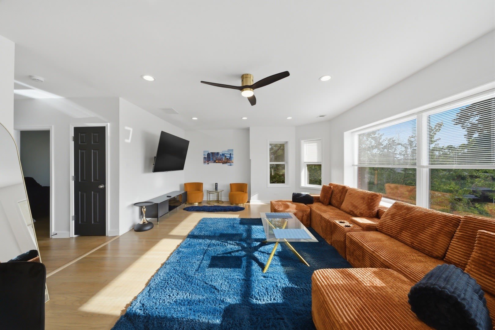 7435 S Euclid Avenue – photo 5