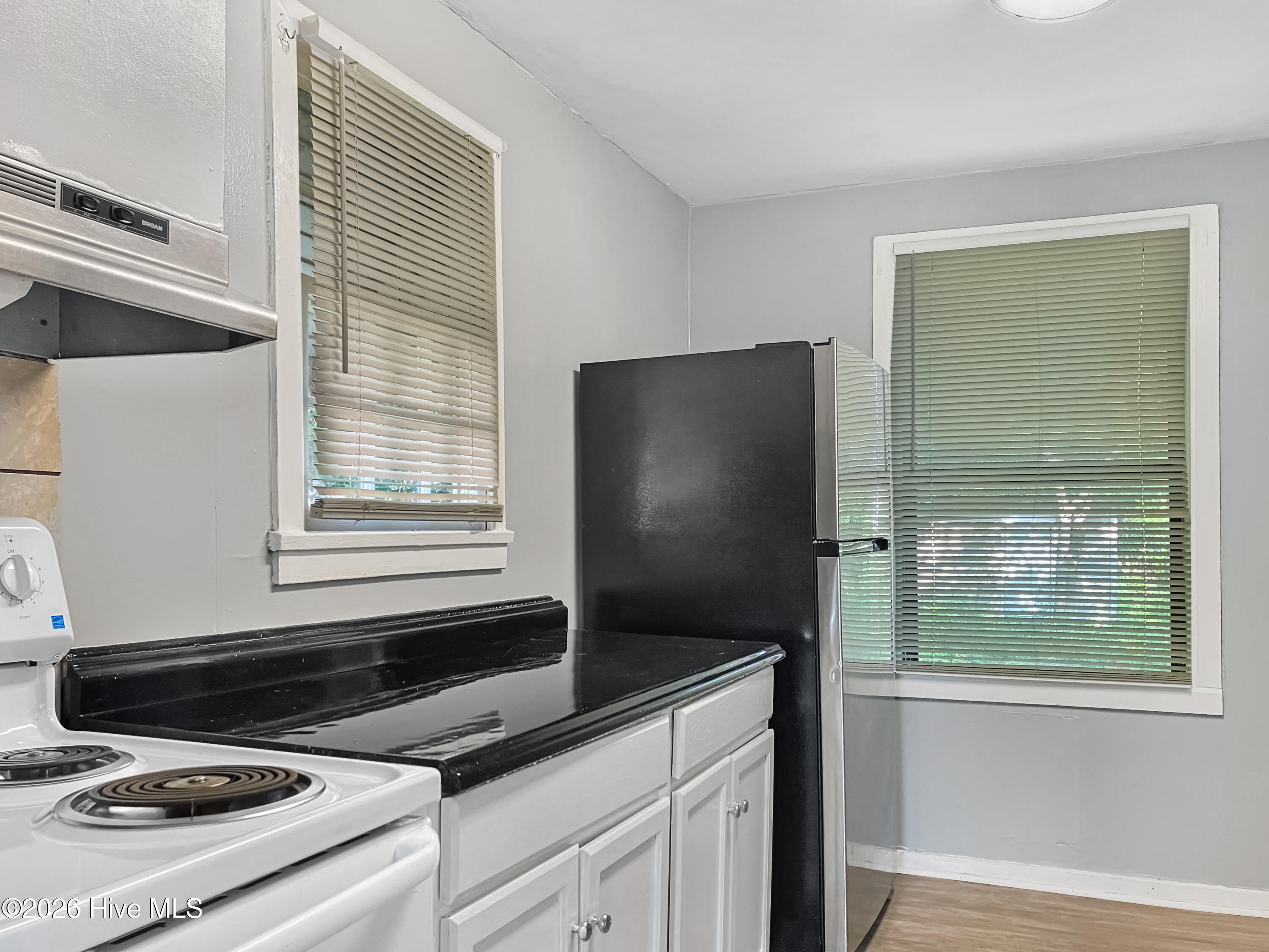 2475 Reese Avenue – photo 3